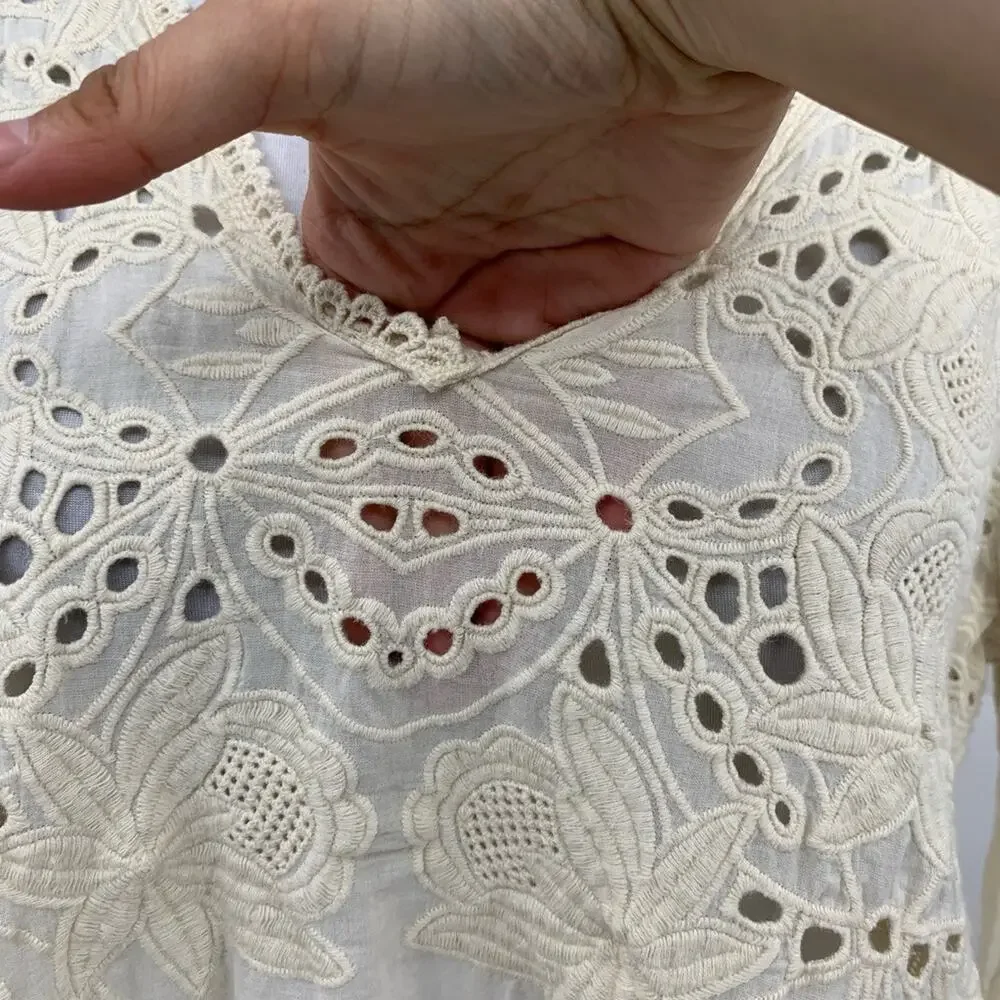 Johnny Was Blouse Womens S Small Ivory Cotton Embroidered Eyelet V Neck Tunic